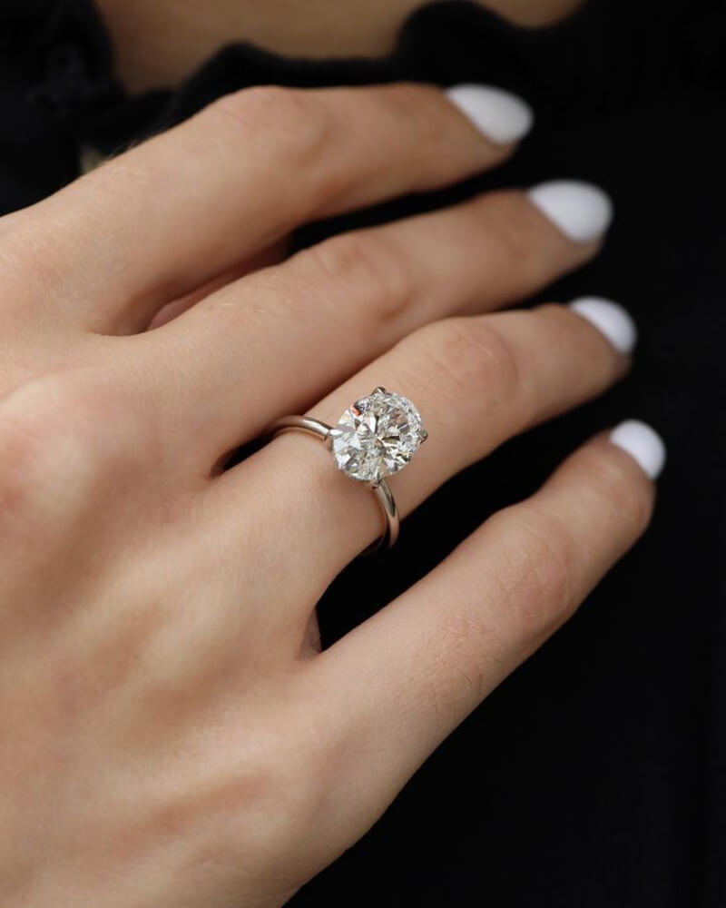 How to Choose an Engagement Ring Based on Your Personality