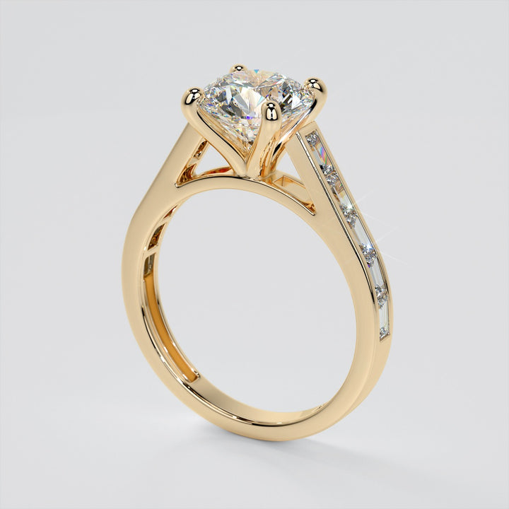 Round Cut and Baguettes Wedding Set