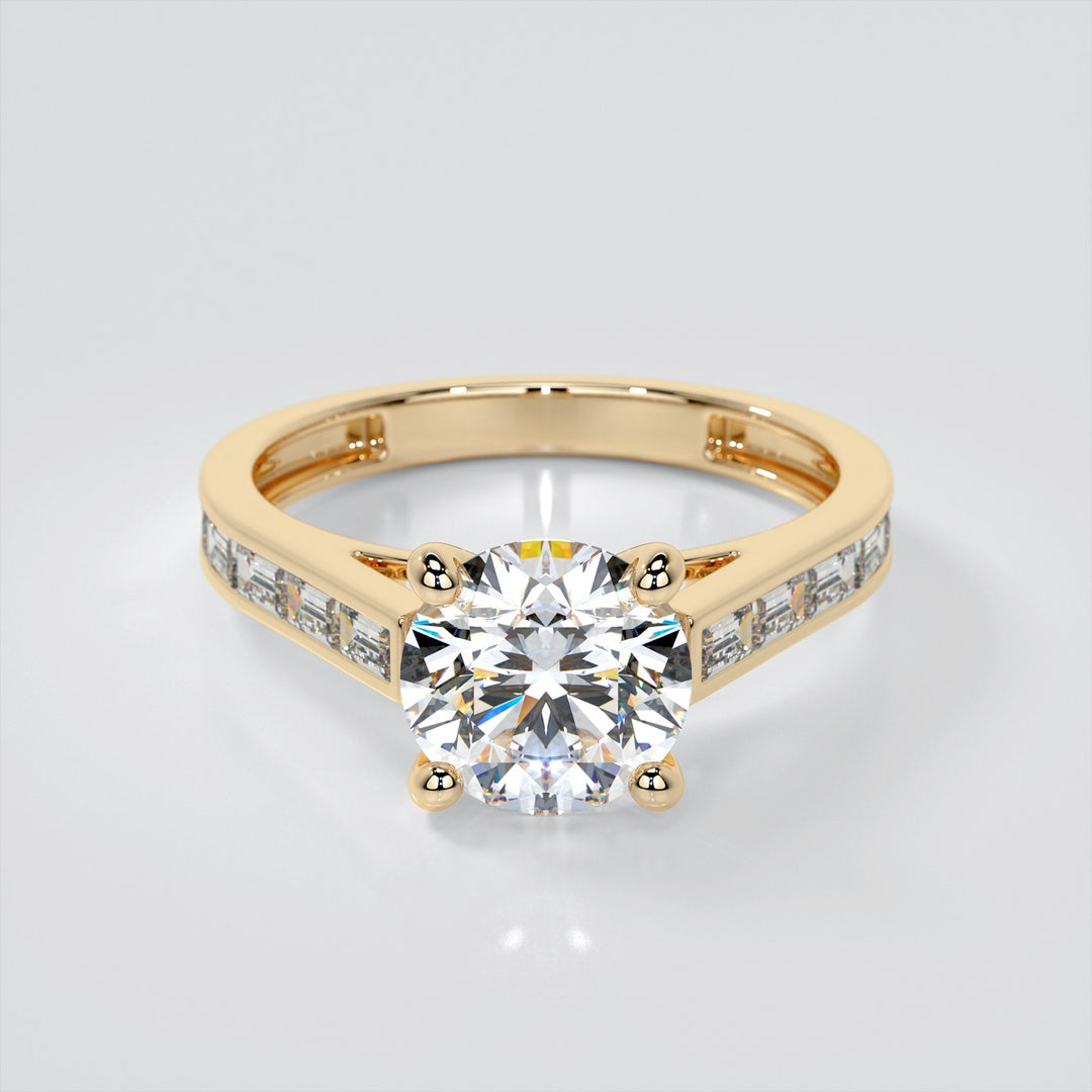 Round Cut and Baguettes Wedding Set